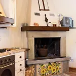 Casale Vacanze Il Granaio Будинок відпочинку Кортона
